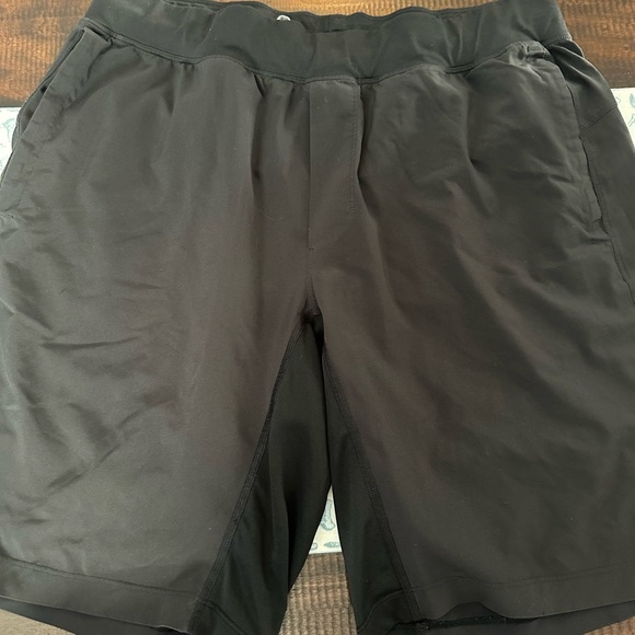 Lululemon - Picture 7 of 7